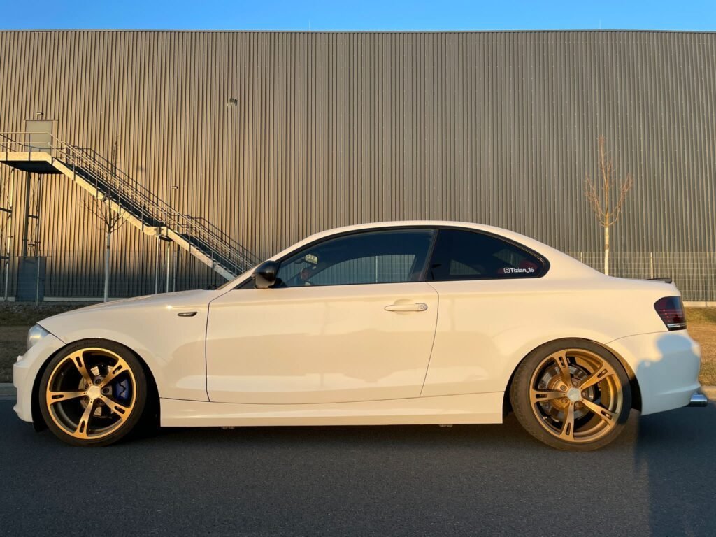 Autoankauf Düsseldorf 3 Autoankauf Düsseldorf – Ihr zuverlässiger Partner für den schnellen und fairen Verkauf von Gebrauchtwagen in Düsseldorf und Umgebung.