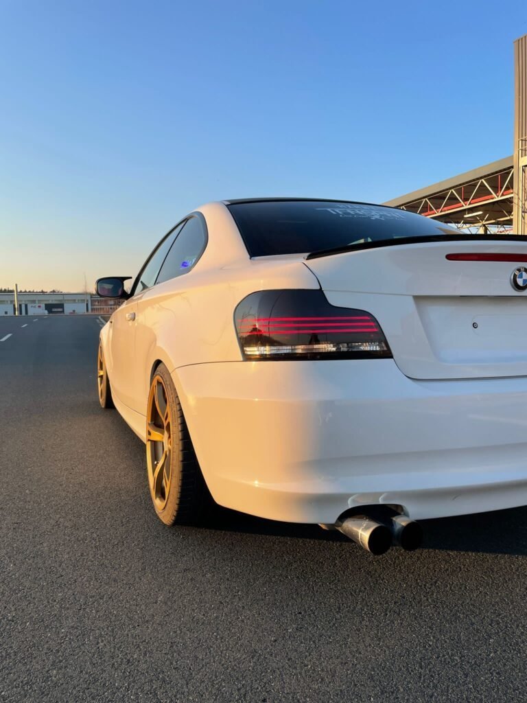 Autoankauf Düsseldorf 4 Autoankauf Düsseldorf – Ihr zuverlässiger Partner für den schnellen und fairen Verkauf von Gebrauchtwagen in Düsseldorf und Umgebung.